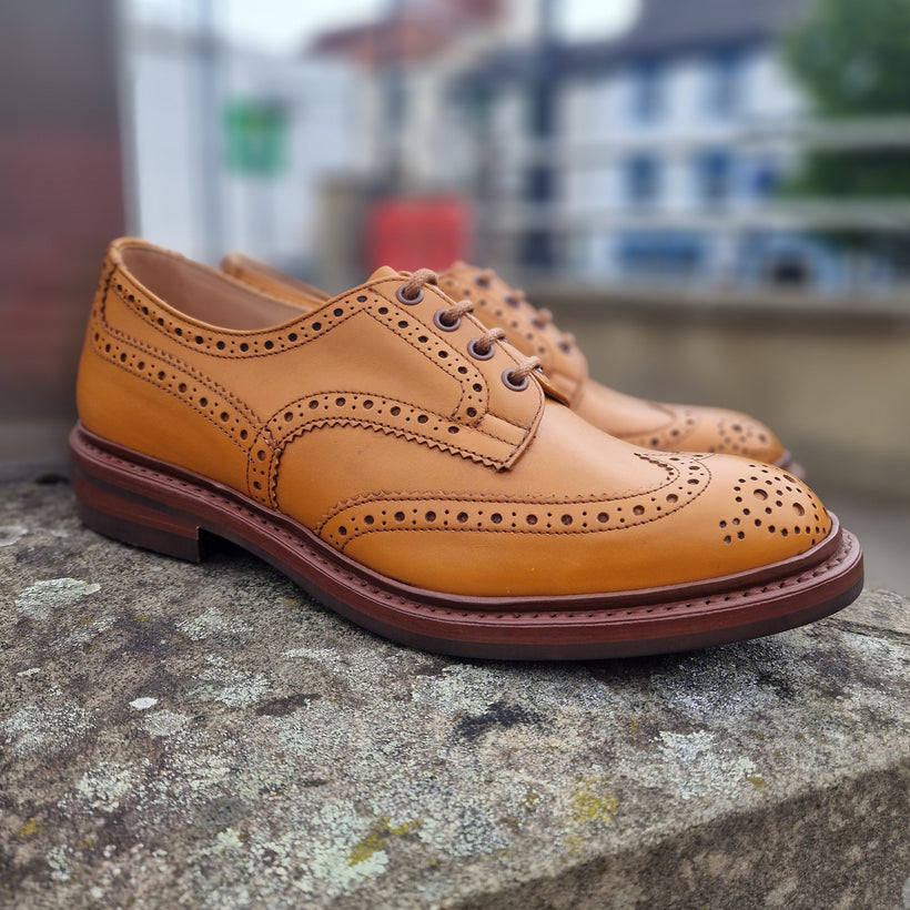 Trickers Bourton - Acorn Antique / Dainite Sole – The Shoe Healer